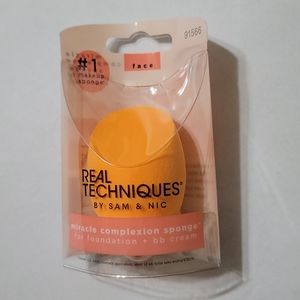 Lot of 12 Piece Makeup-Julep, Real Techniques